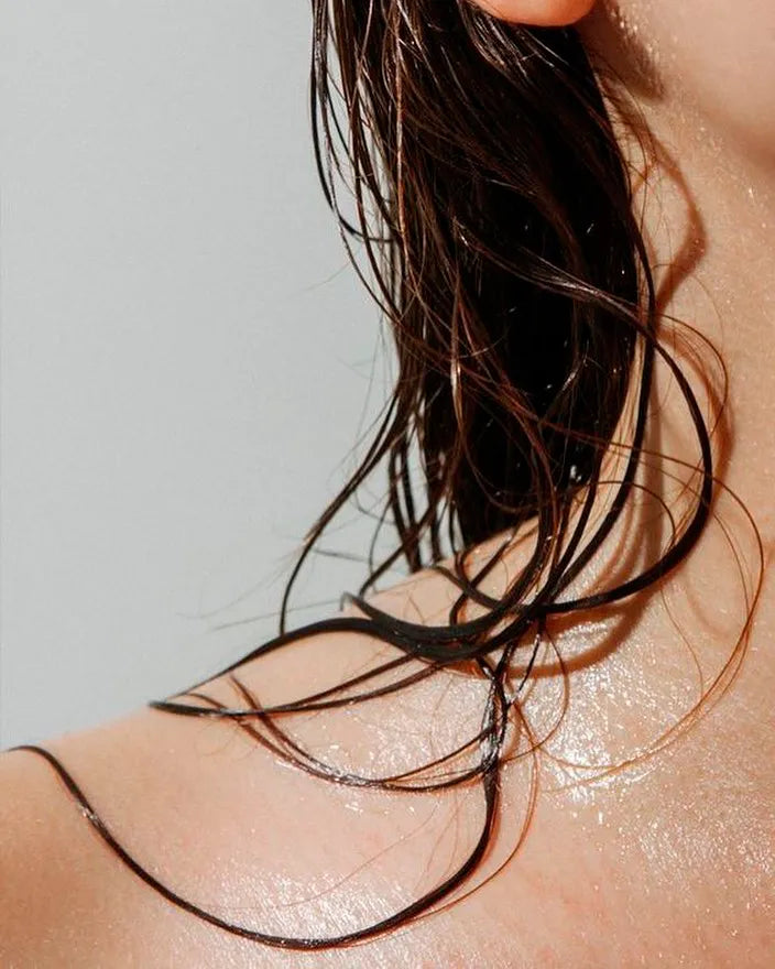 Tipos de dermatitis en el cuero cabelludo: Causas, síntomas y cómo tratarlo