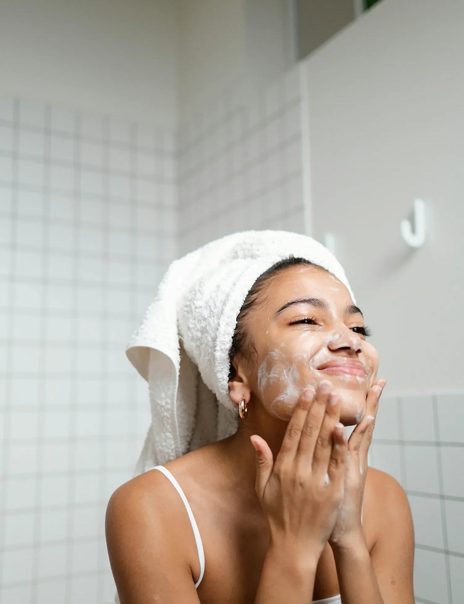 Cuidado facial natural: Consejos y productos para una piel saludable