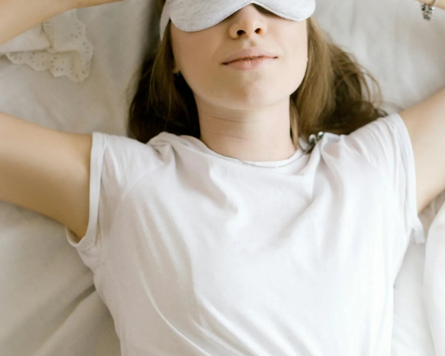 Rutina nocturna con CBD para mejorar el descanso y la piel