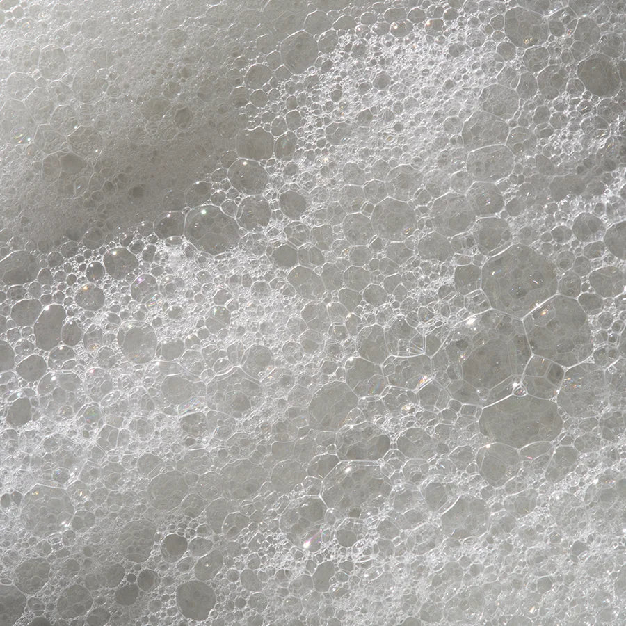 Textura espuma jabón natural CBD Cutis para piel seca